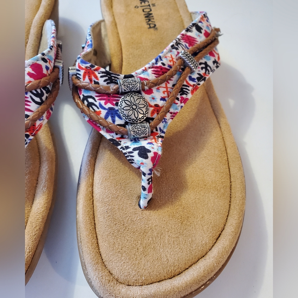 Minnetonka Flip Flop Sandals Size 9 - Picture 2 of 5